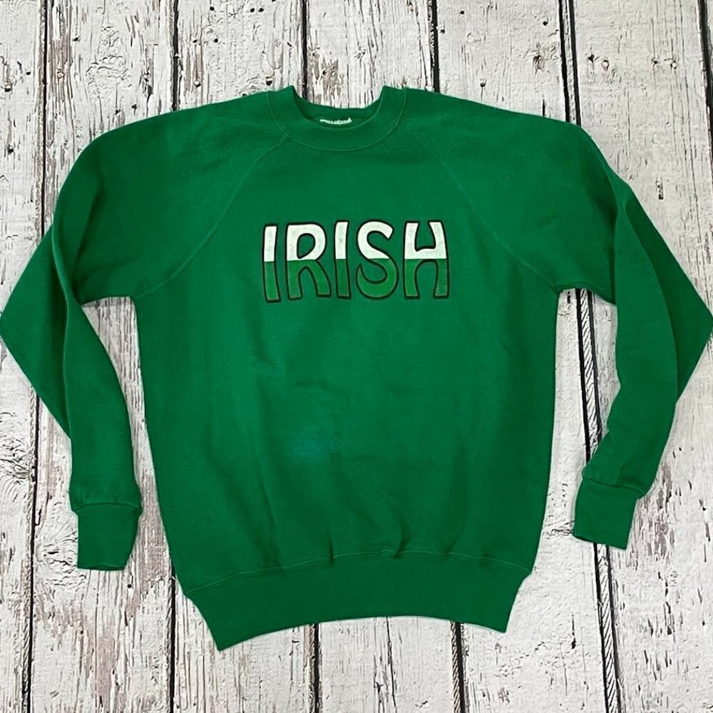 Vintage 1980s Irish Shamrock St. Patrick's Day 80s Green Crewneck Sweatshirt
